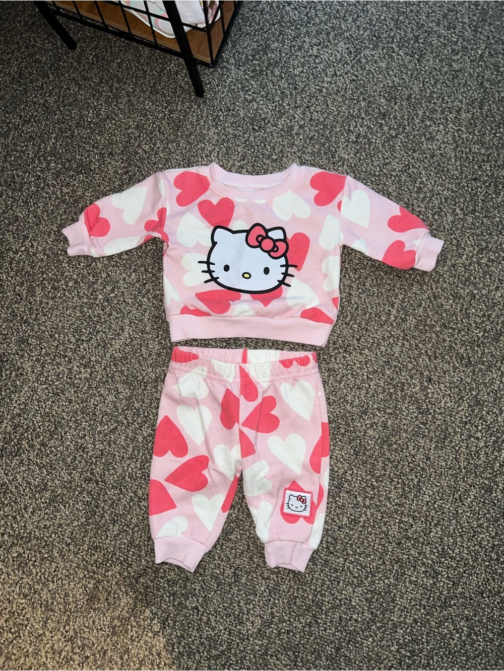 Hello Kitty Pink Heart baby sweatsuit set